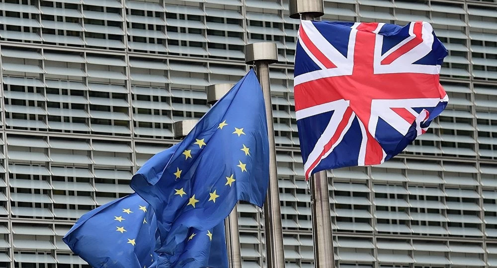 Brexit: Ξεκάθαρες προειδοποιήσεις της Ευρωπαϊκής Ένωσης στην Μεγάλη Βρετανία